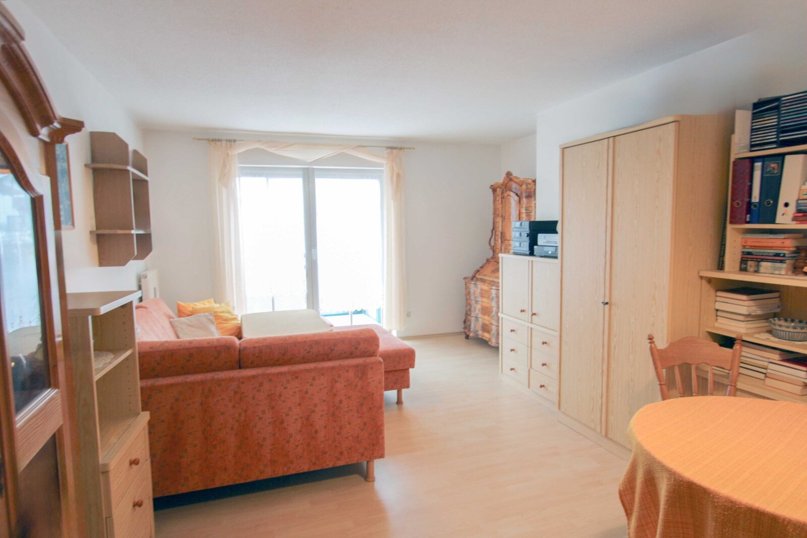 Gut geschnittene 2-Zimmerwohnung mit großem Südwestbalkon in guter Wohnlage!