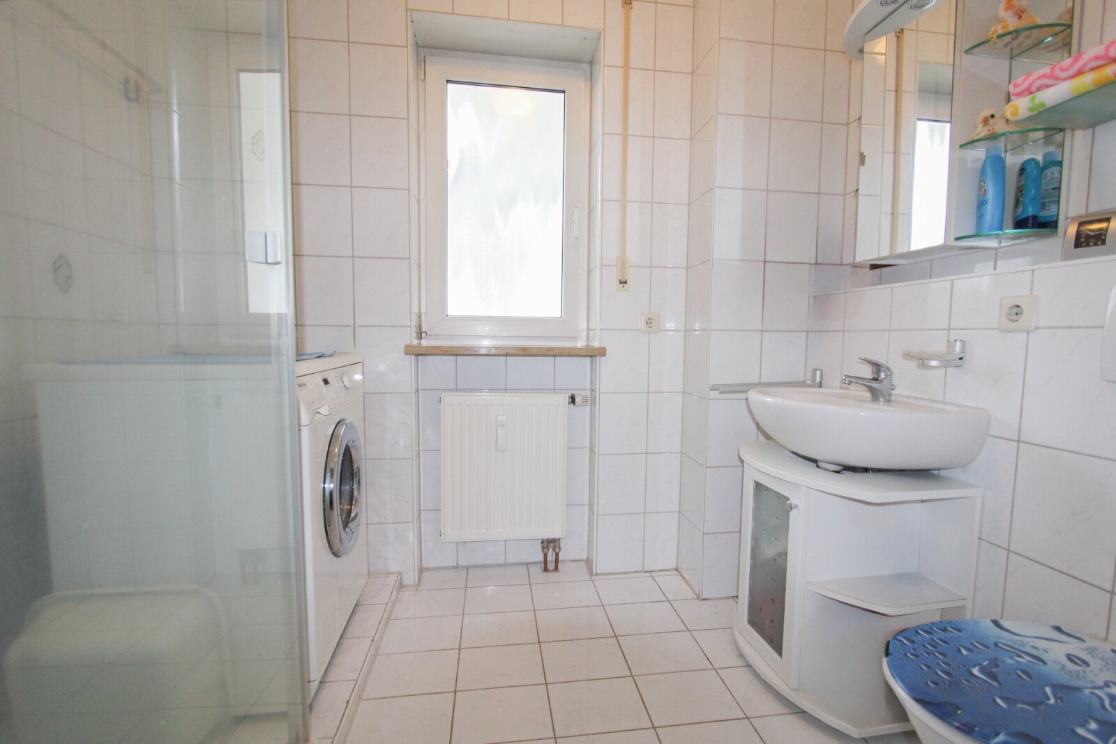 Gut geschnittene 2-Zimmerwohnung mit großem Südwestbalkon in guter Wohnlage!