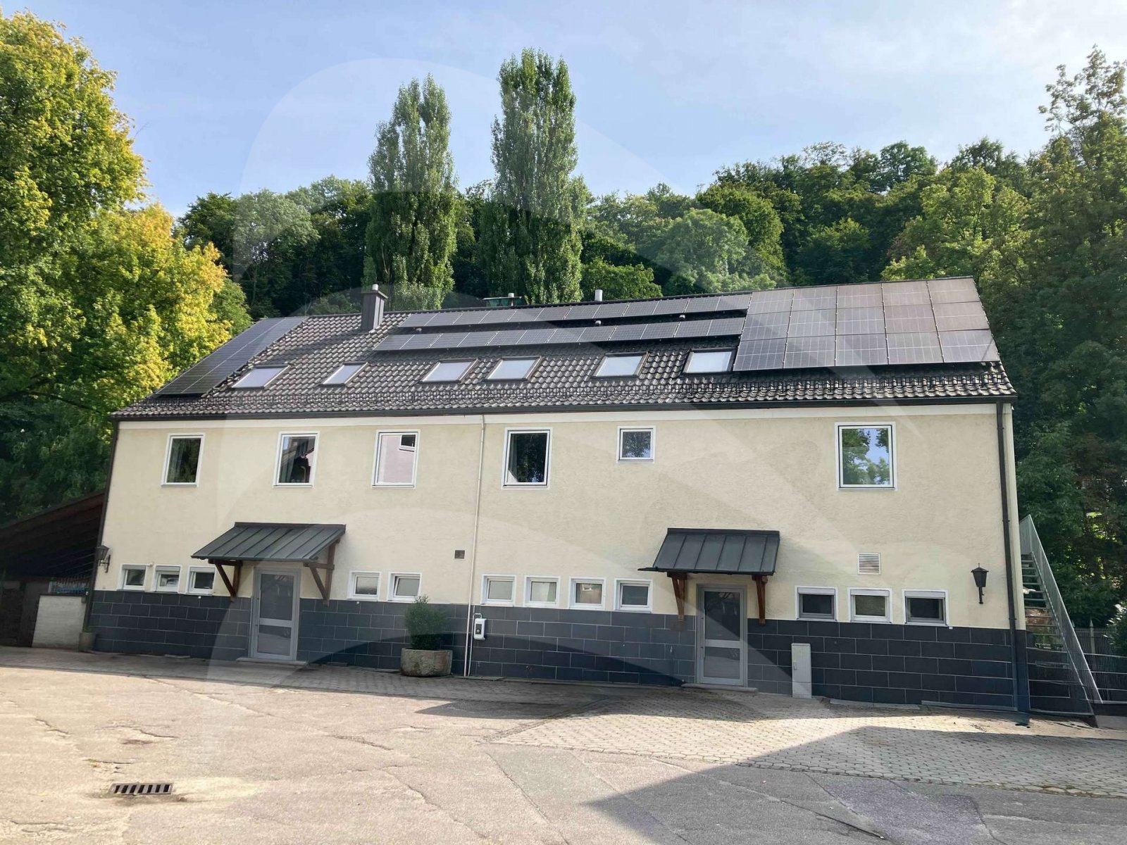 2-Zimmer-Büro mit guter Aufteilung in Landshut, Peter und Paul!