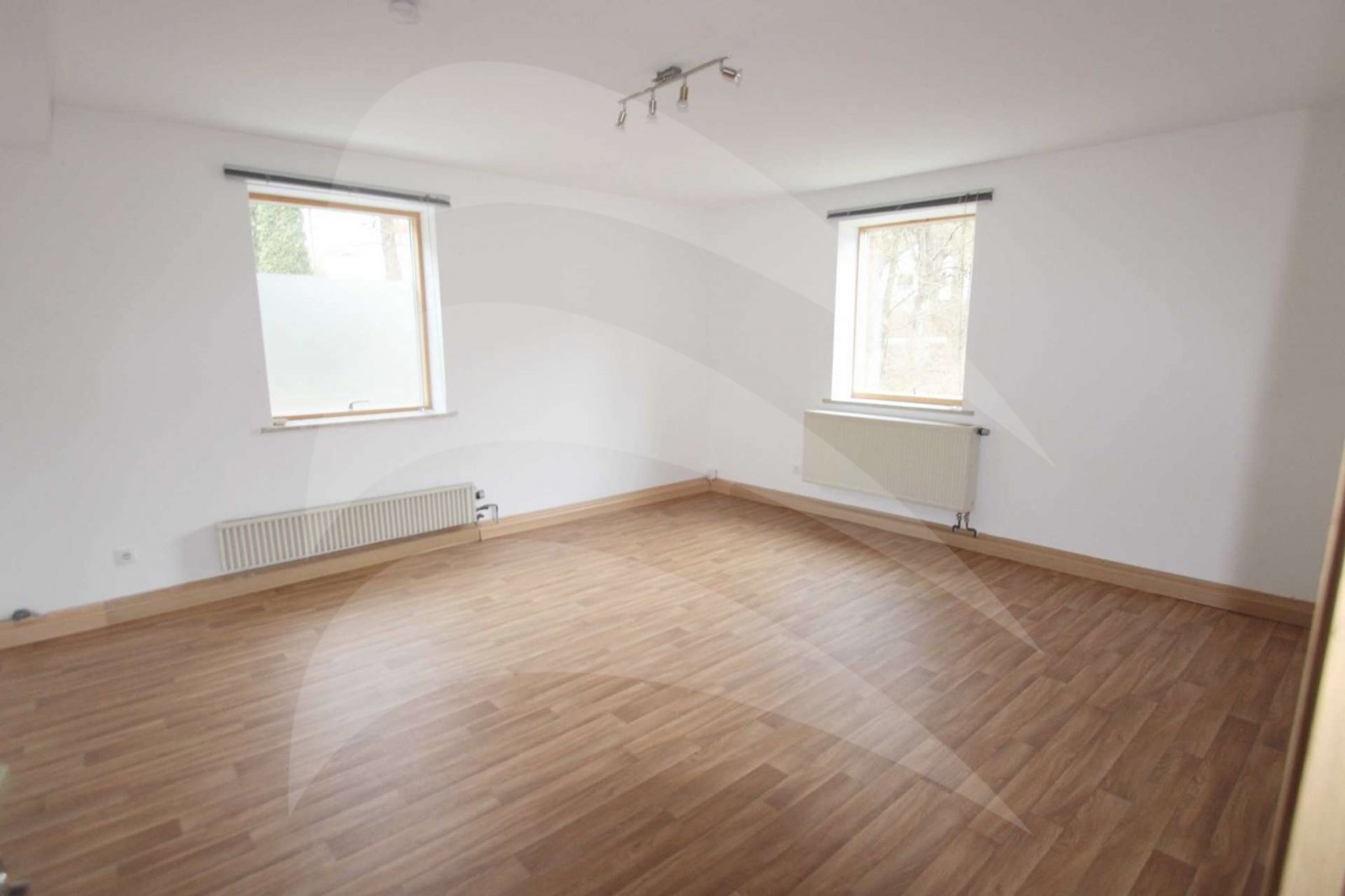 2-Zimmer-Büro mit guter Aufteilung in Landshut, Peter und Paul!