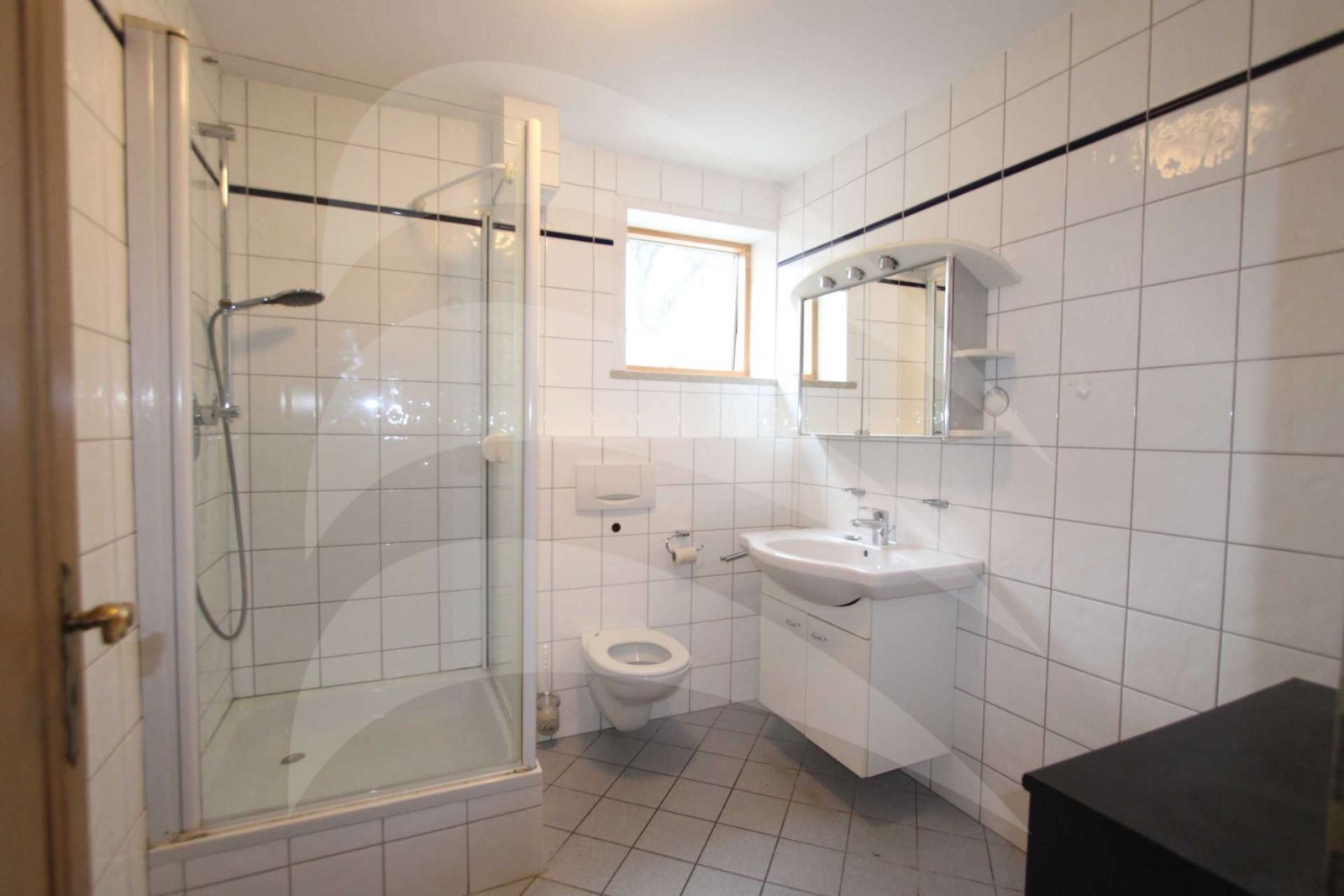 2-Zimmer-Büro mit guter Aufteilung in Landshut, Peter und Paul!