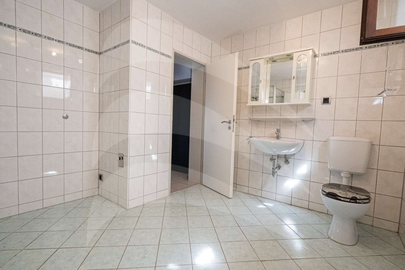 Großzügiges Zweifamilienhaus mit herrlichem Ausblick über Hauzenberg