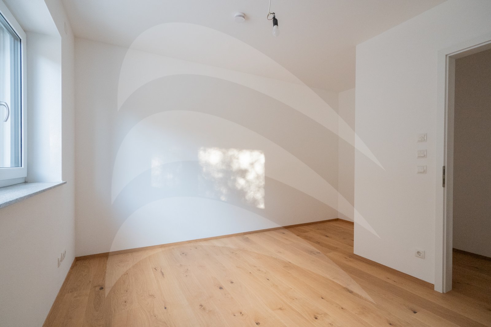 KfW40-QNG Neubau: Barrierefreie 4-Zimmer-Wohnung mit Südbalkon in ruhiger Lage