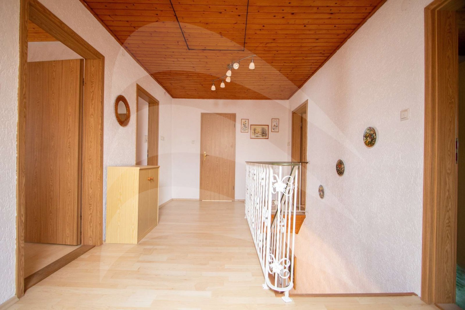 Freistehendes Einfamilienhaus mit Entwicklungspotenzial