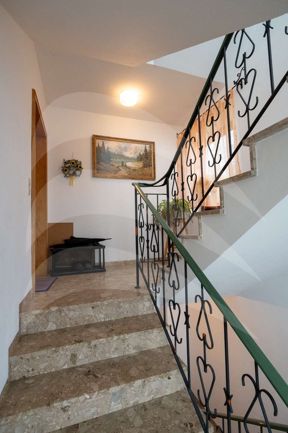 Dreifamilienhaus mit zusätzlichem Baugrundstück