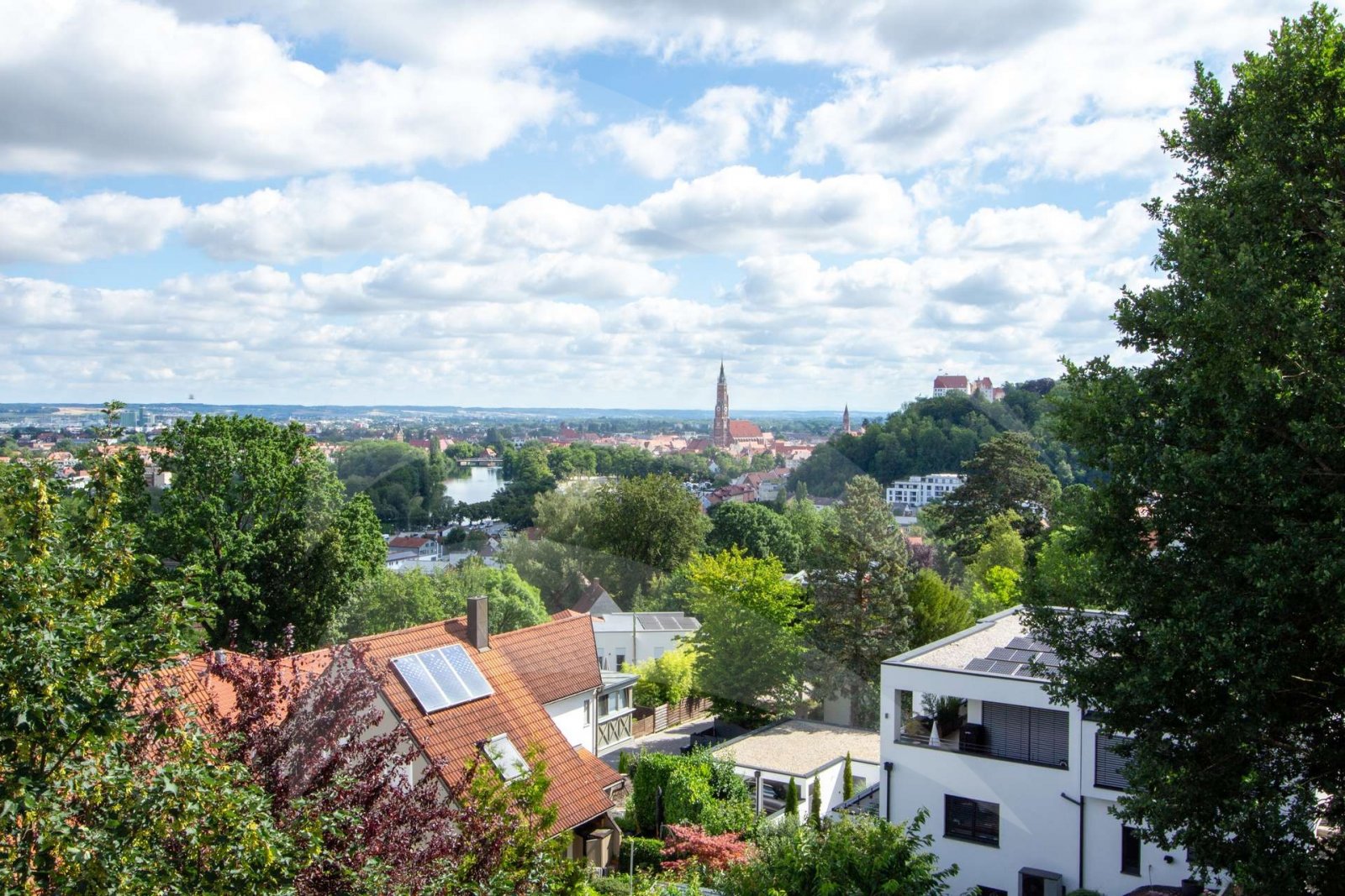 Wohnen mit Ausblick: Attraktive 3-Zimmer-Wohnung in begehrter Lage von Landshut-Achdorf