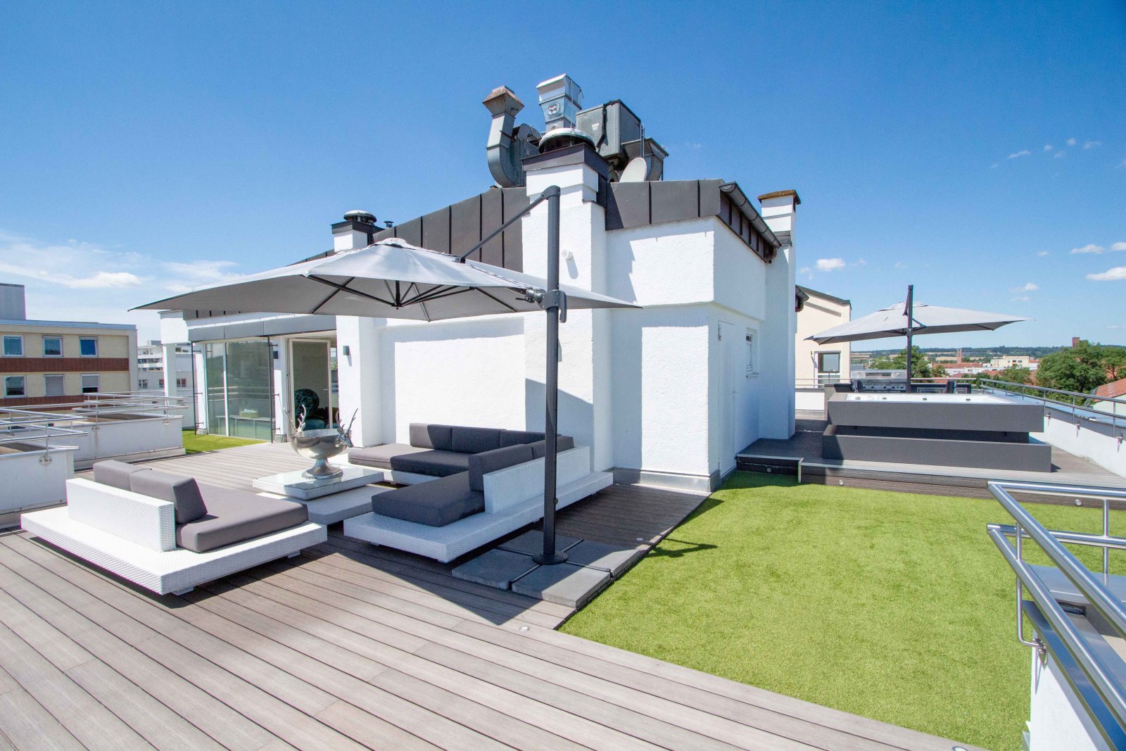 Residieren mit Weitblick! Exklusives Penthouse zwischen Altstadt und Bahnhof.
