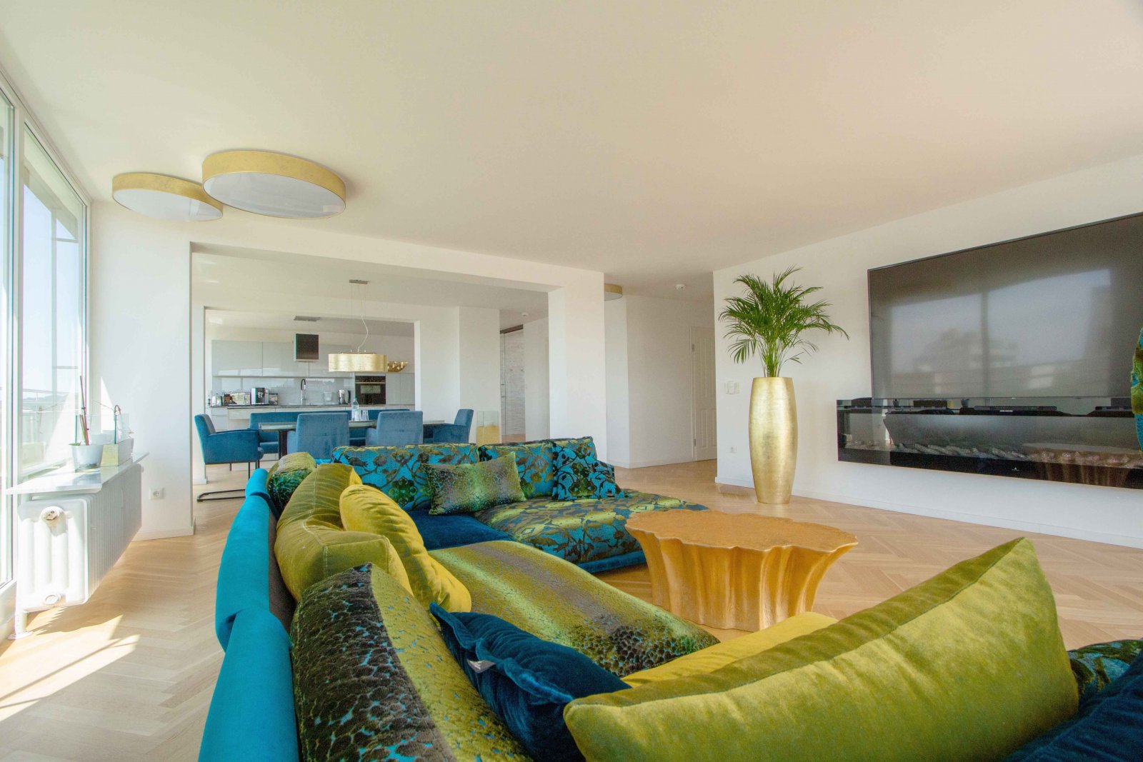 Residieren mit Weitblick! Exklusives Penthouse zwischen Altstadt und Bahnhof.