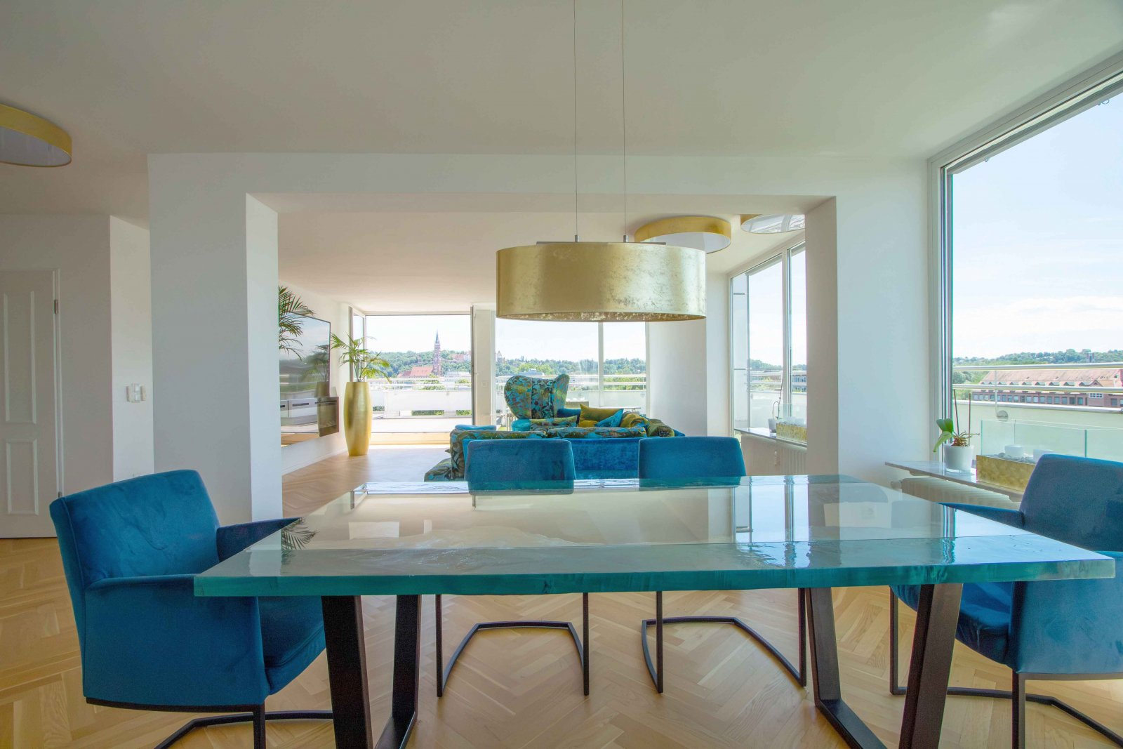 Residieren mit Weitblick! Exklusives Penthouse zwischen Altstadt und Bahnhof.