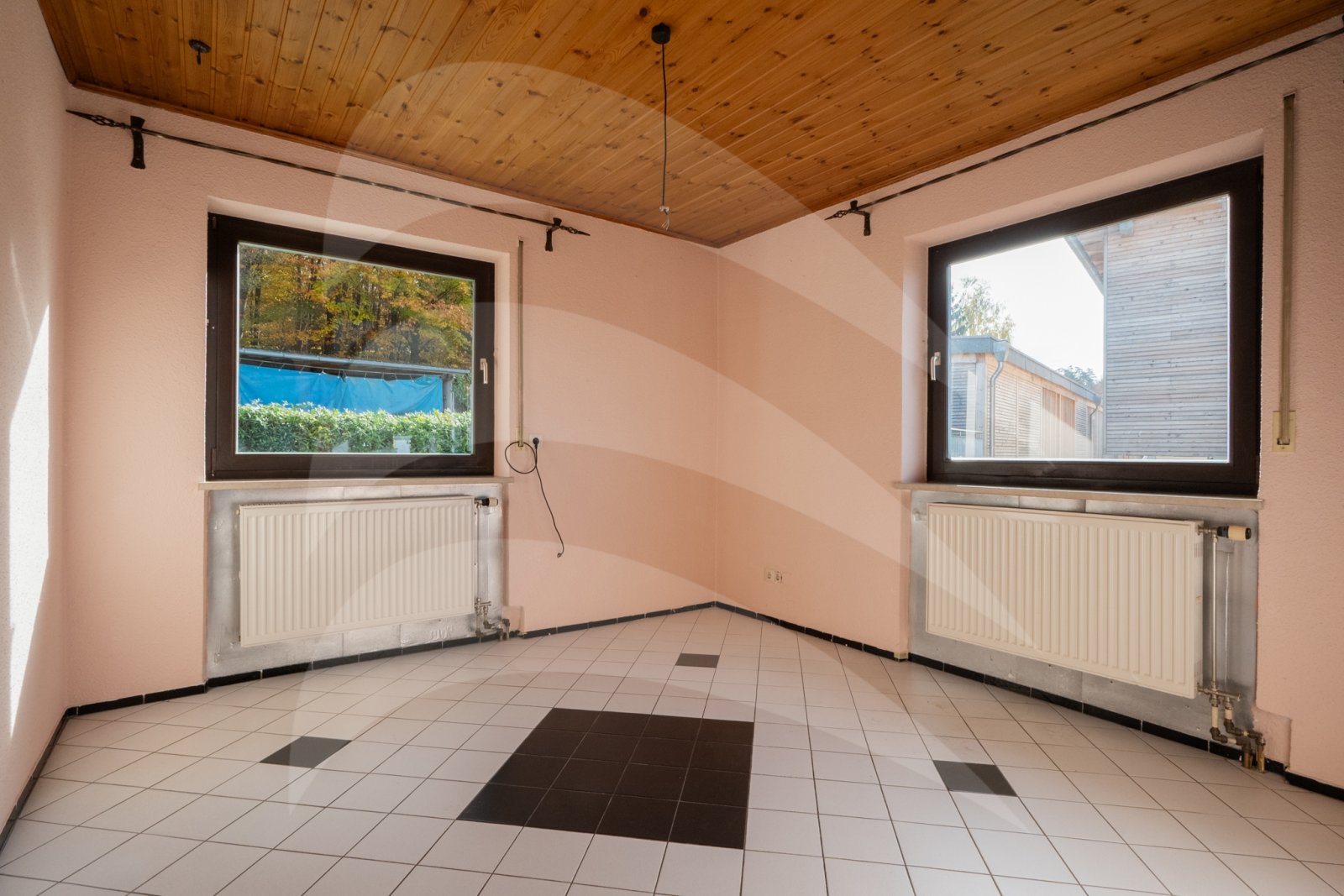 Großzügiges Zweifamilienhaus mit herrlichem Ausblick über Hauzenberg