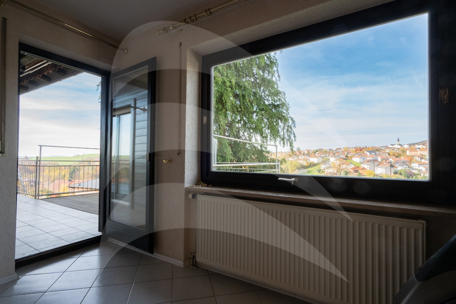 Großzügiges Zweifamilienhaus mit herrlichem Ausblick über Hauzenberg