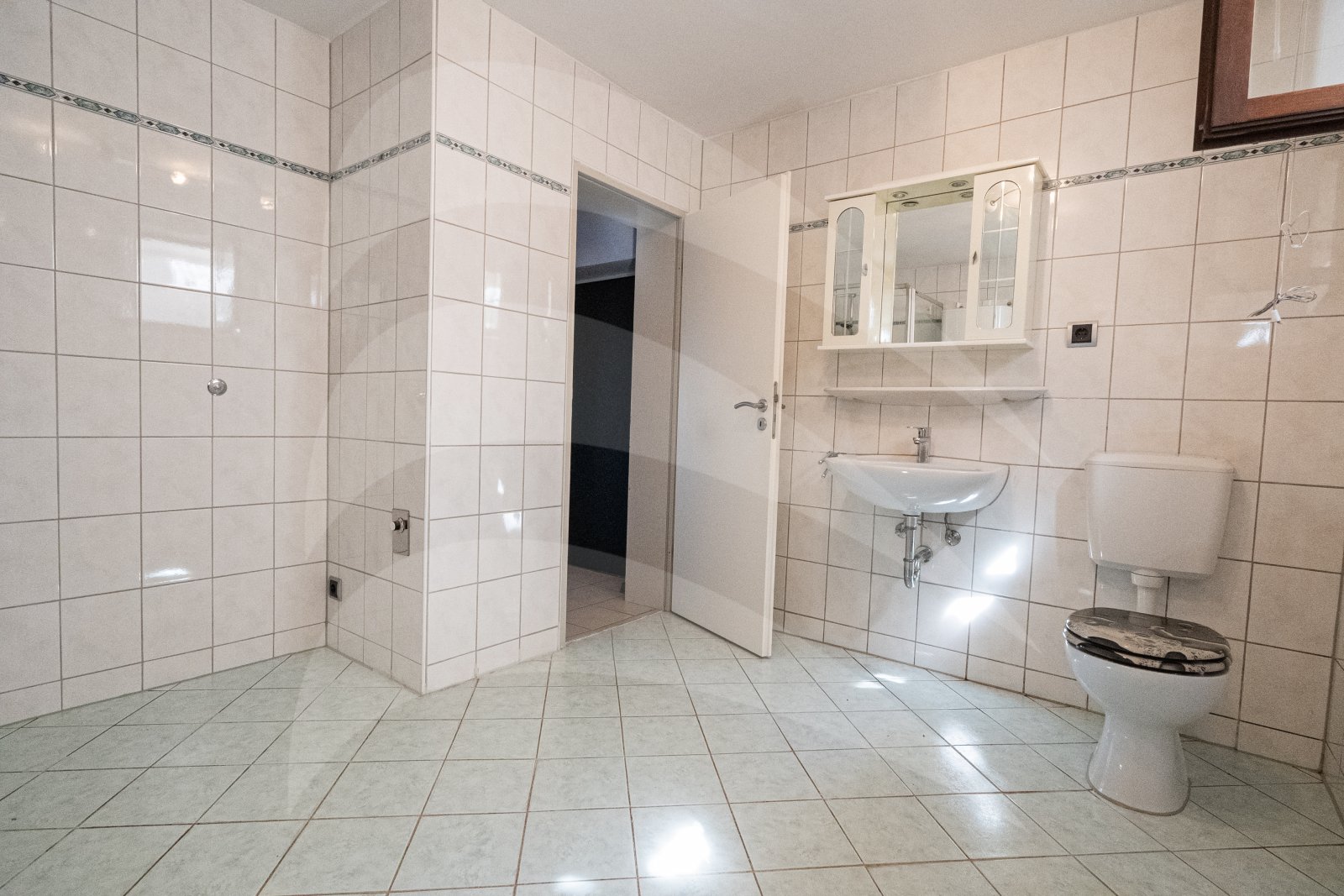 Großzügiges Zweifamilienhaus mit herrlichem Ausblick über Hauzenberg