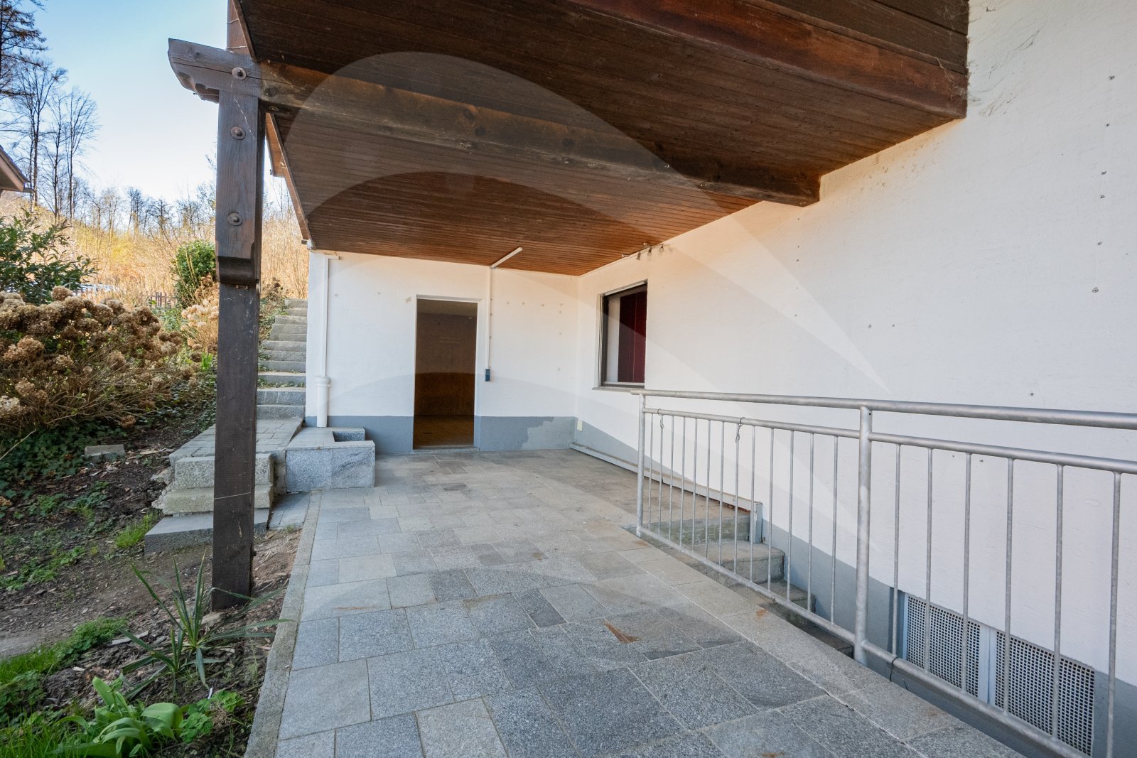Großzügiges Zweifamilienhaus mit herrlichem Ausblick über Hauzenberg