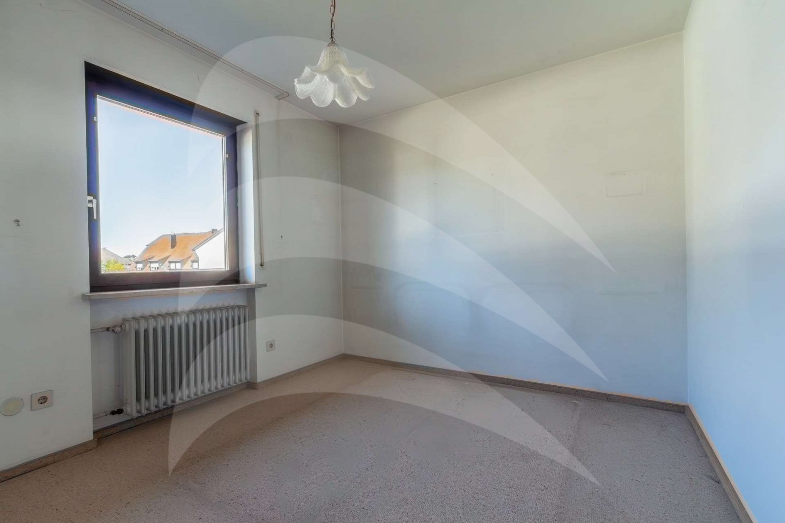 Landshut-West: Großzügige Doppelhaushälfte mit 7 Zimmern und schönem Garten
