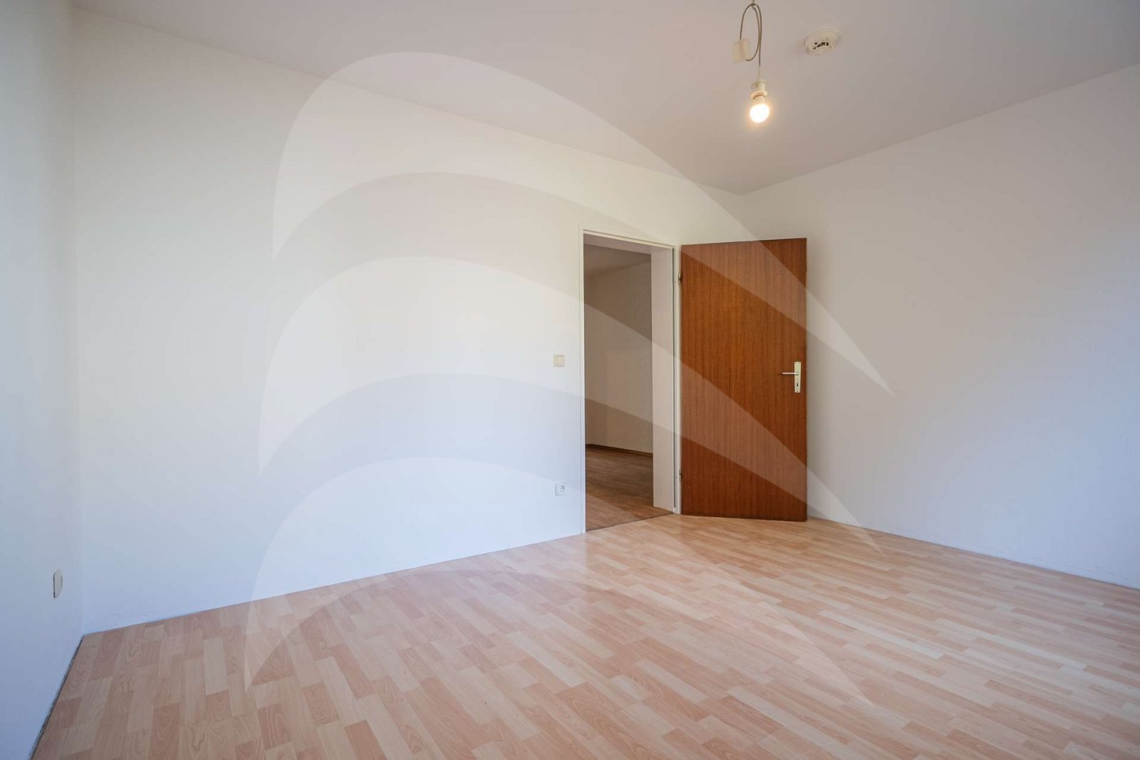 3-Zimmer-Wohnung mit überdachtem Süd-Ostbalkon und Blick ins Grüne