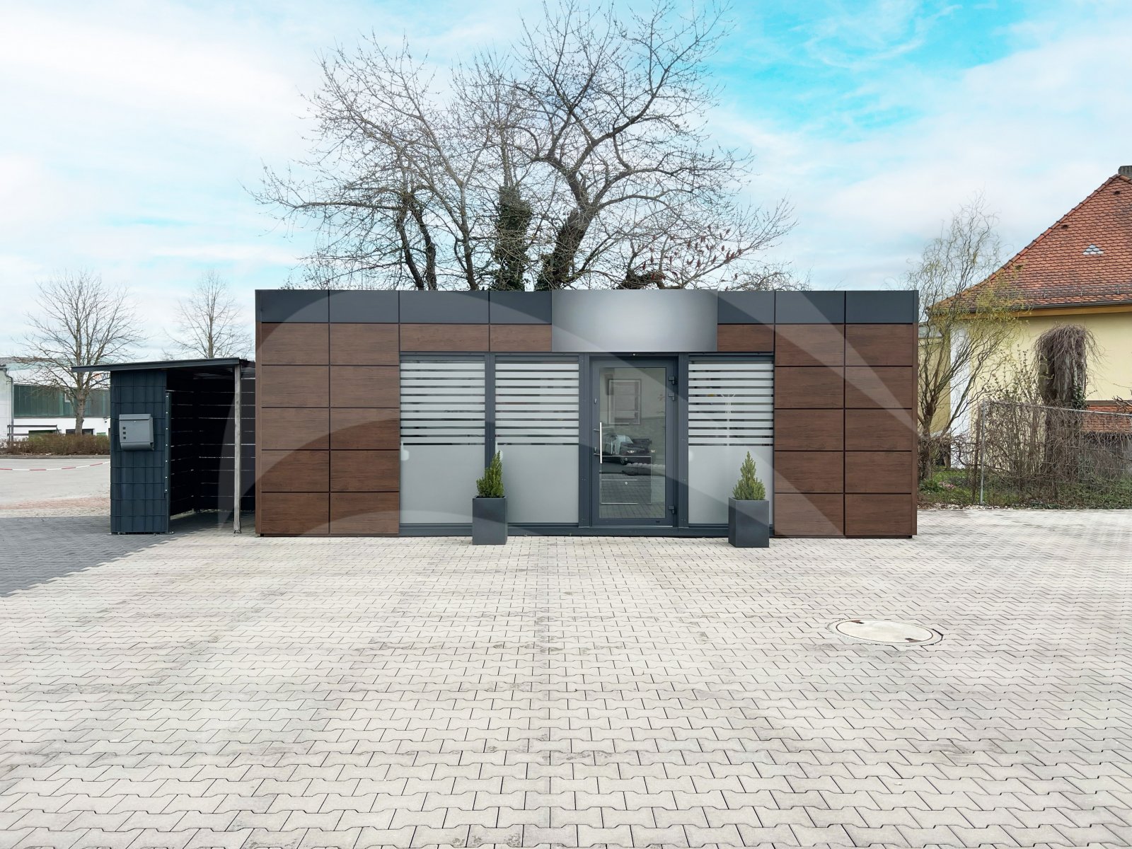 Gangkofen: Gut sichtbares Büro zentral in Gangkofen zu vermieten 