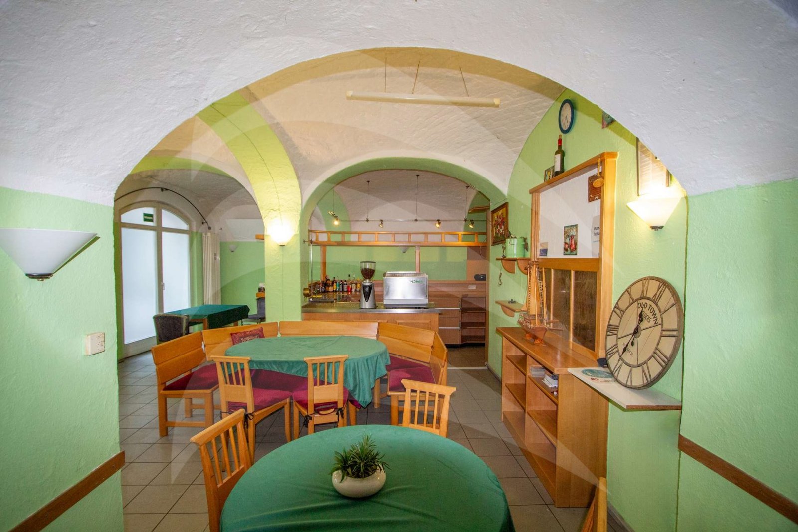 6% Nettorendite: Bar/Gastronomie in zentraler Lage von Vilsbiburg! 6% Nettorendite: Bar/Gastronomie in zentraler Lage von Vilsbiburg!