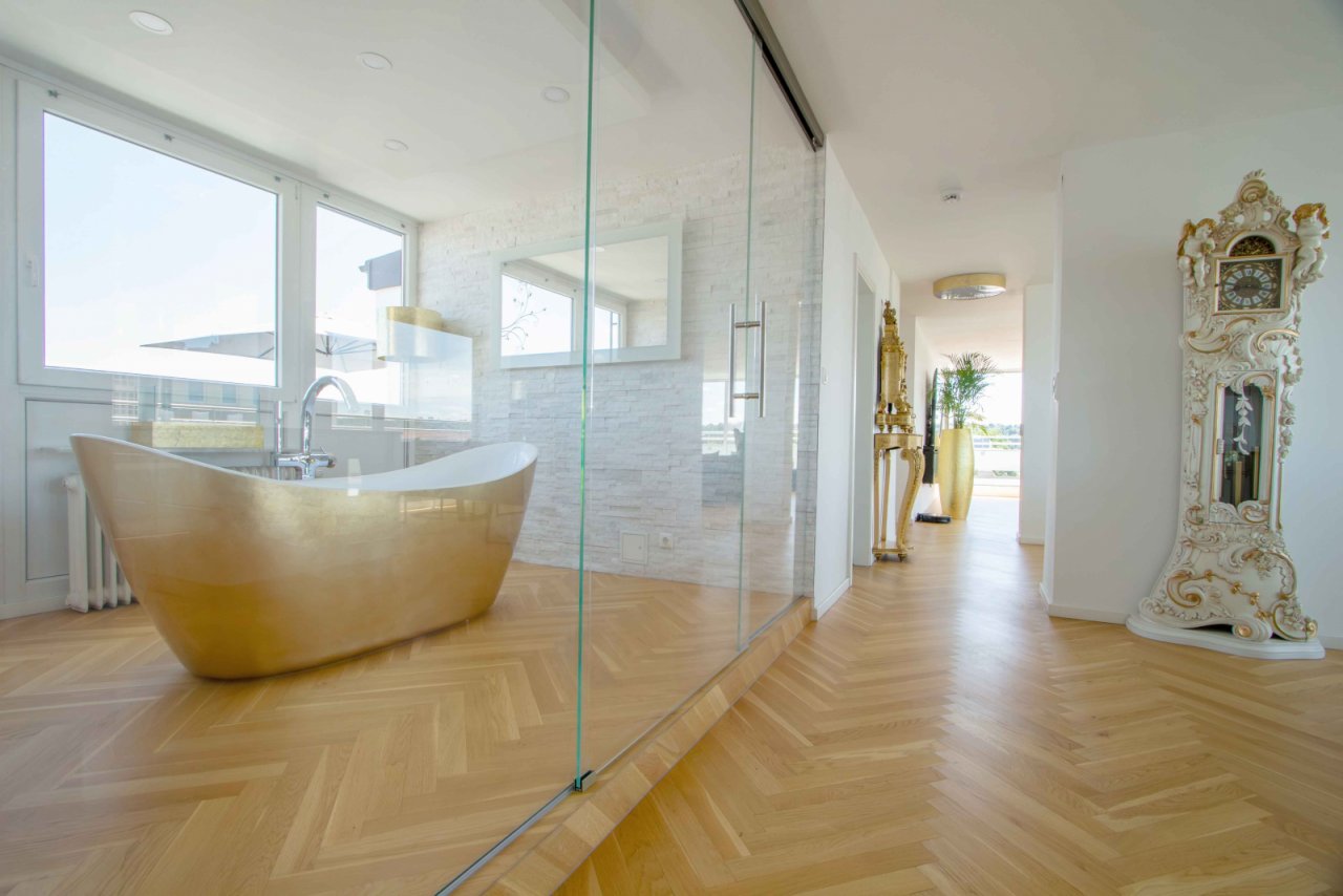 Bad mit freistehender Wanne Bad mit freistehender Wanne