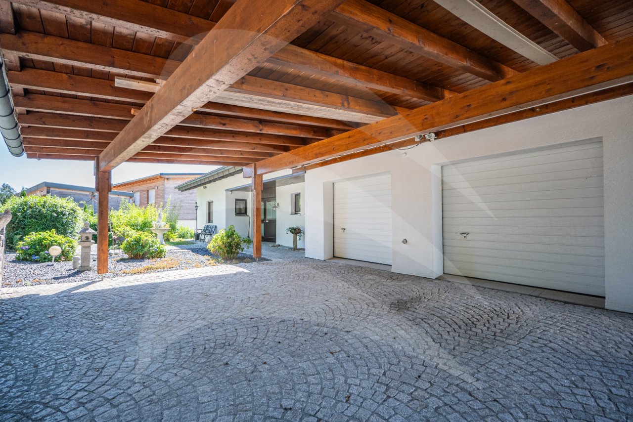 Garage und Carport Garage und Carport