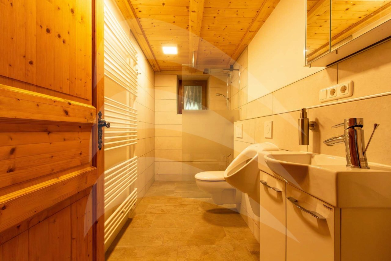 Badezimmer EG Badezimmer EG