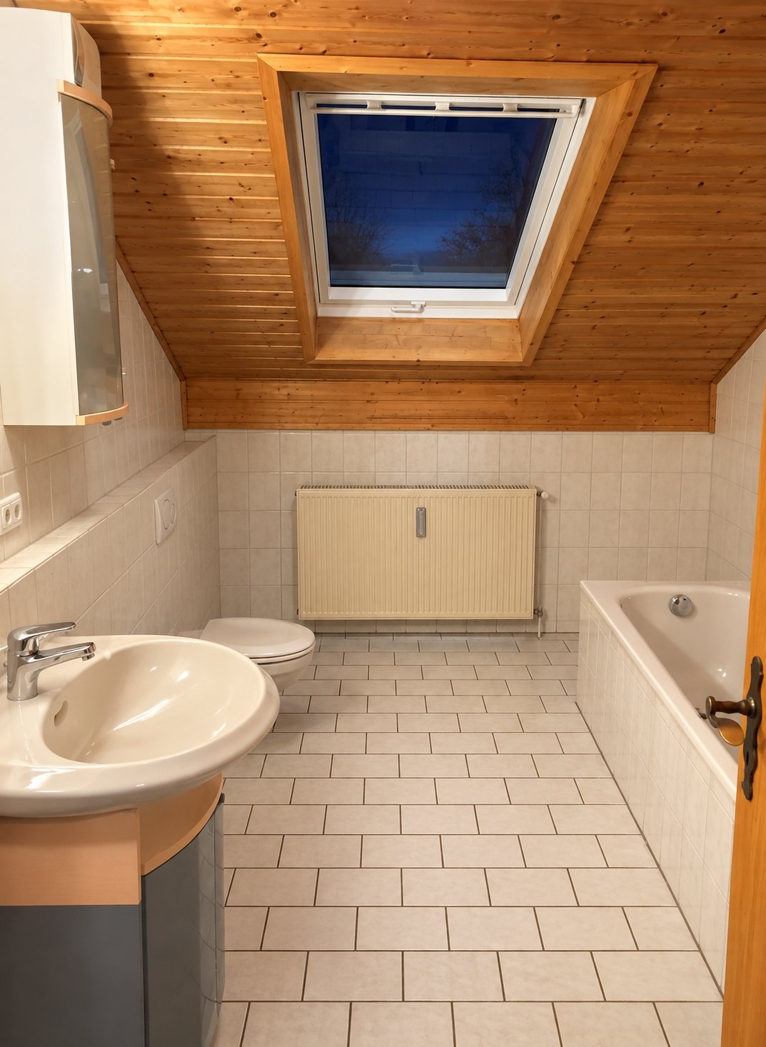 Badezimmer DG Badezimmer DG