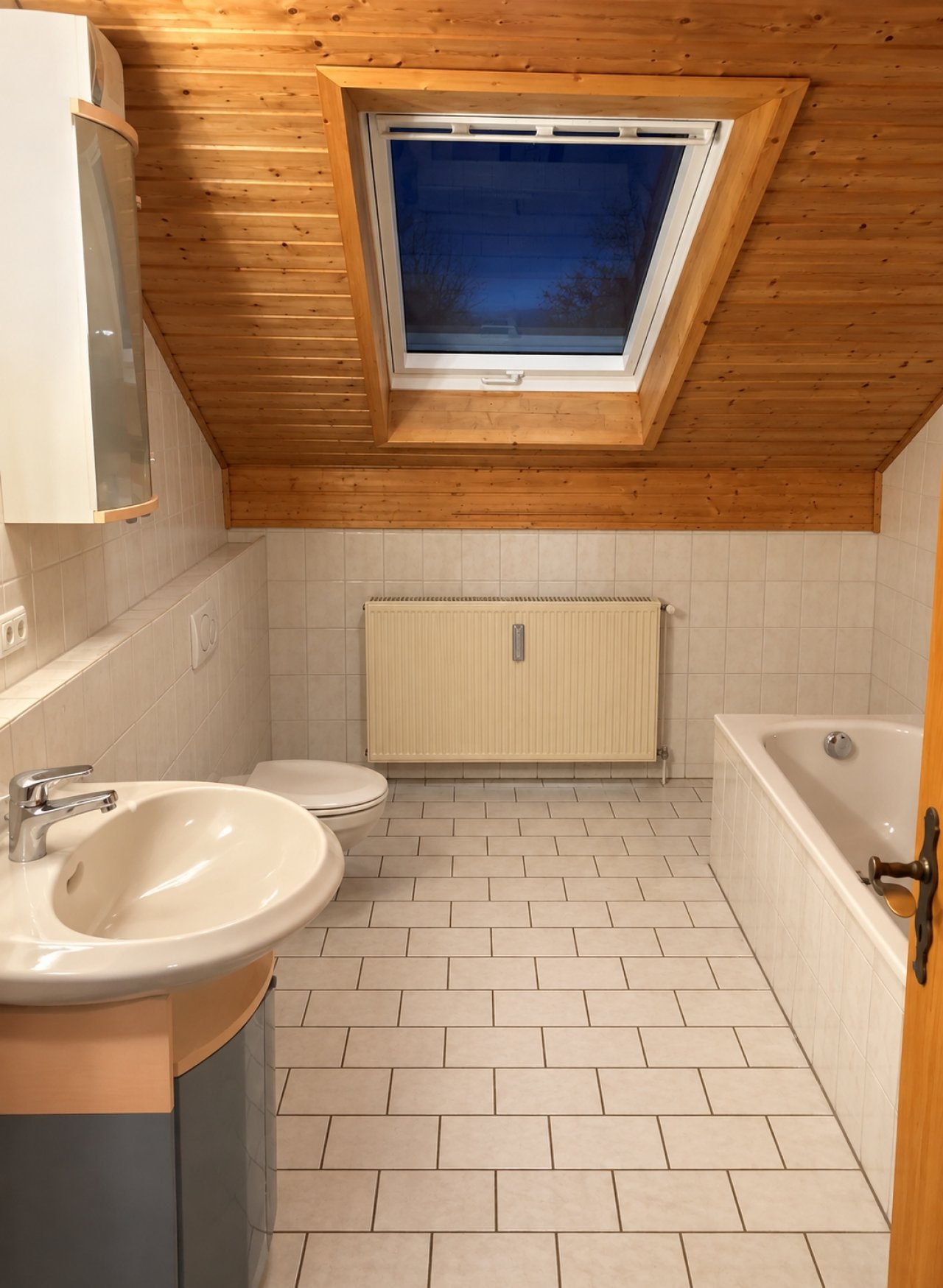 Badezimmer DG Badezimmer DG